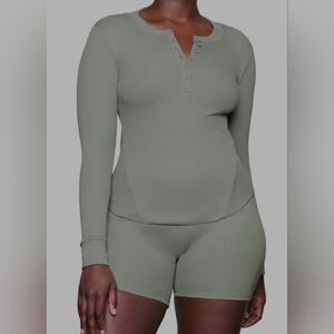 Skims Stretch Cotton Rib Long Sleeve Henley Mineral Size 3X AP-LGS-2205